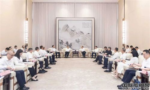 振华重工与武汉经开区、湖北港口集团签署战略合作协议