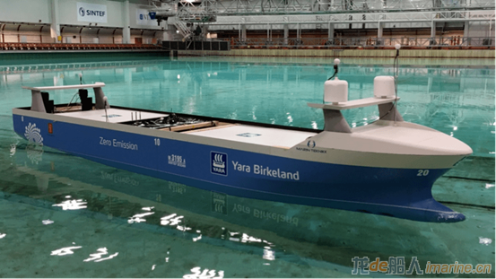 中远海运特运为全球首艘“无人集装箱船”项目运输核心设备