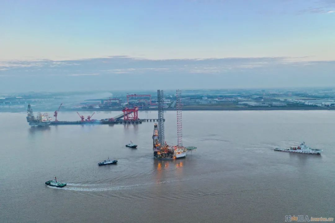 外高桥造船自升式钻井平台H1369项目交付离港